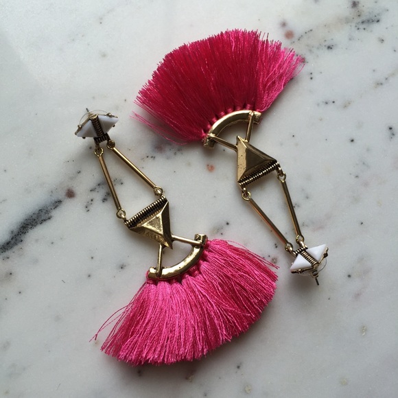 🆑 "Catalina" Earrings || Hot Pink Tassel - Picture 5 of 12